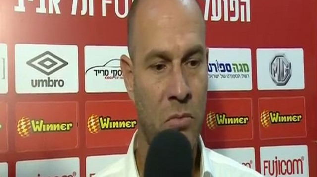 אסי דומב מאמן הפועל תל אביב (צילום: ספורט 2)