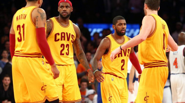 שחקני קליבלנד לאחר הניצחון על הניקס (צילום: רויטרס)