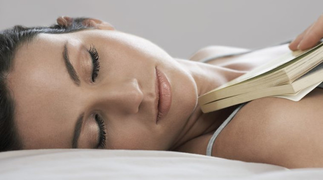 אישה ישנה (צילום: ingimage/ASAP)