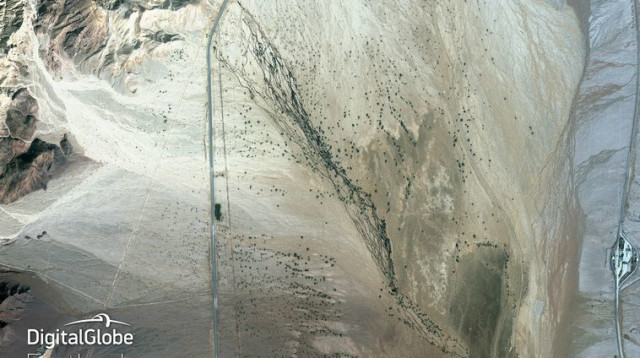 לווין של אזור הערבה שנפגע מפיצוץ צינור הנפט (צילום: לווין של גוגל)