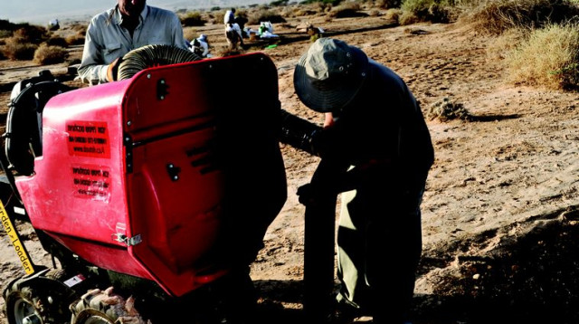 אסון הנפט בעברונה (צילום: תמר דרסלר)