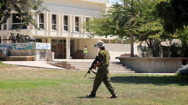 חייל מאבטח בעוטף עזה (צילום: פלאש 90)