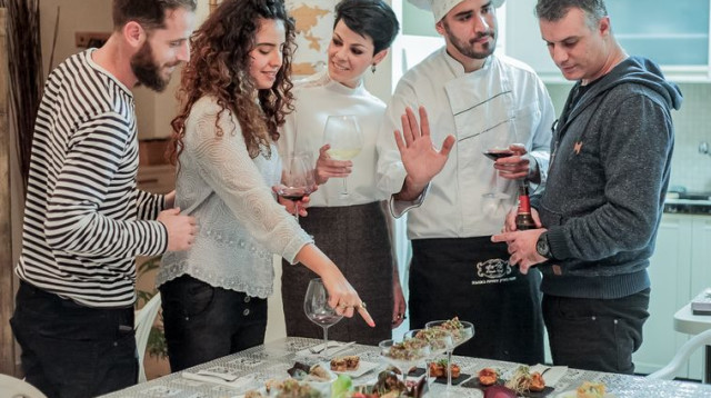 חנוכת הבית של אלדד וקארין (צילום: אייל אסרף)