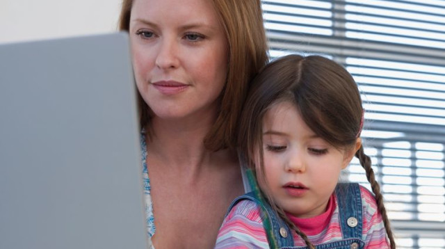 הורות, עבודה (צילום: אינגאימג)