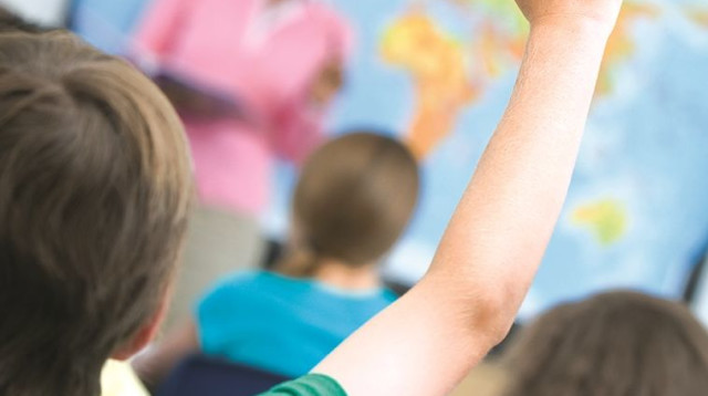 תלמידים בכיתה (צילום: ingimage ASAP)