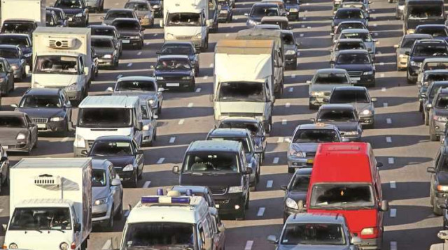 עומס בכבישים (צילום: אינגאימג)