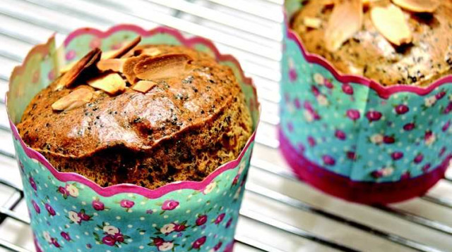 עוגת פרג קלילה (צילום: פסקל פרץ רובין)