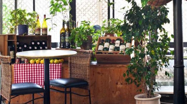 מסעדת "ויקי כריסטינה" (צילום: שרית גופן)