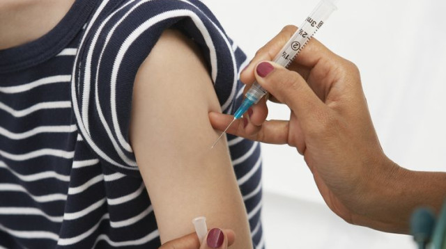 זריקה (צילום: אינגאימג)