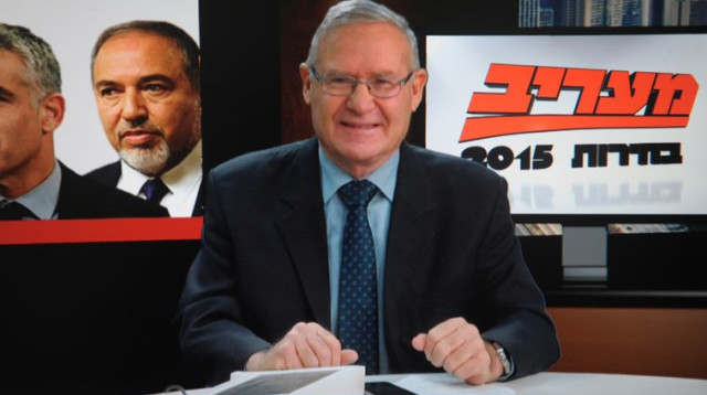 עמוס ידלין באולפן מעריב (צילום: אבשלום ששוני)