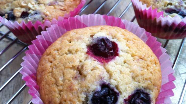 מאפינס פירות יער (צילום: פסקל פרץ רובין)