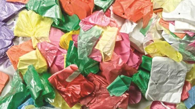 שקיות ניילון (צילום: ויקיפדיה)