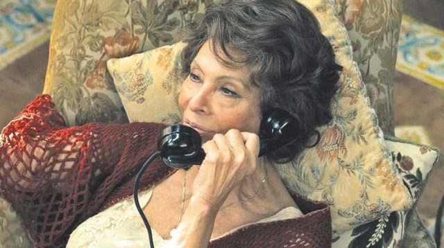 סופיה לורן ב"הקול האנושי" (צילום: יח"צ)