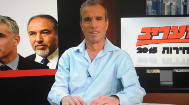 אלעזר שטרן באולפן מעריב (צילום: אבשלום ששוני)