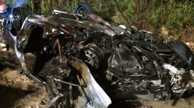 רכב שרוף לאחר תאונה ברהט (אין קשר לכתבה) (צילום: דוברות המשטרה)