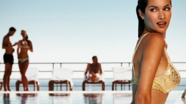 טל ברקוביץ' במגזין אורבן (צילום: יח"צ)