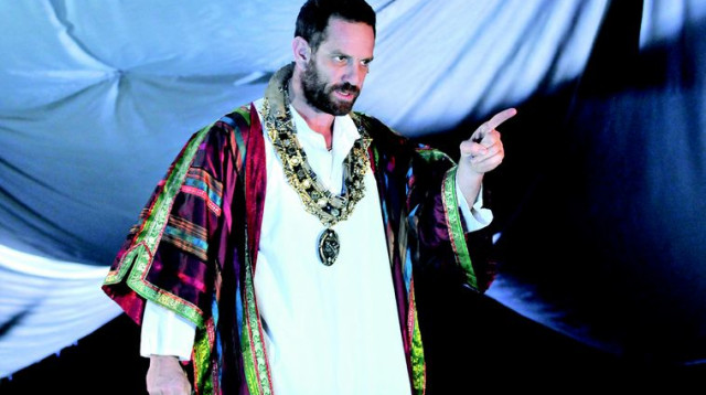 מיקי ליאון (צילום: סרגי דמנצ'וק)