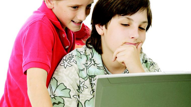 כדי לא לאפשר לילדים לחיות בעולם של משחקים צריך פתרון אקטיבי  (צילום: ingimage/ASAP)