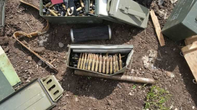 תחמושת שהושארה בשטח לאחר אימון בצה"ל (צילום: עופר סיוון, סייר המועצה האזורית גליל עליון)