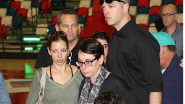 גור שלף בטקס לזכר אחיו אורי  (צילום: עדי אבישי)