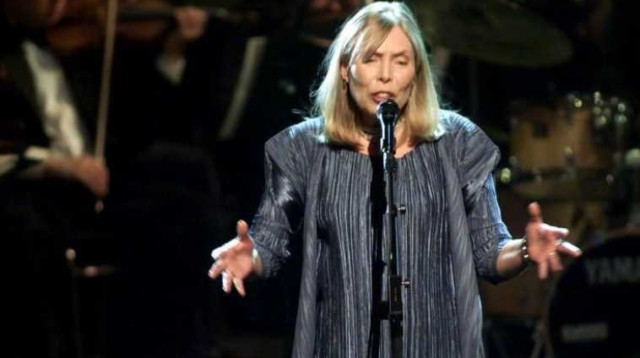 ג'וני מיטשל  (צילום: רויטרס)