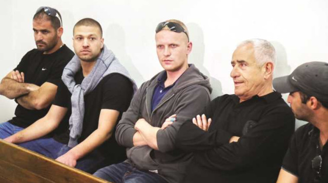 ניסים מוסלי (שני מימין) (צילום: פלאש 90)