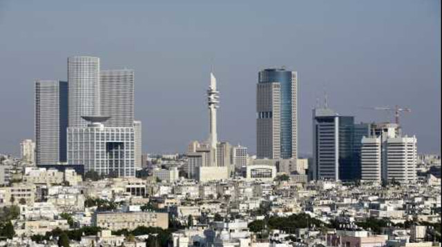 מגדלי משרדים בתל אביב (צילום: משה שי)