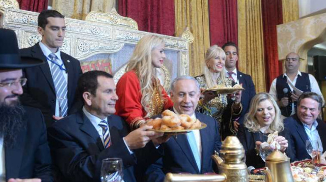 ראש הממשלה בנימין נתניהו ושרה נתניהו בחגיגות המימונה באור עקיבא (צילום: קובי גדעון, לע"מ)