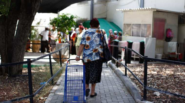 ניצולי שואה (צילום: פלאש 90)