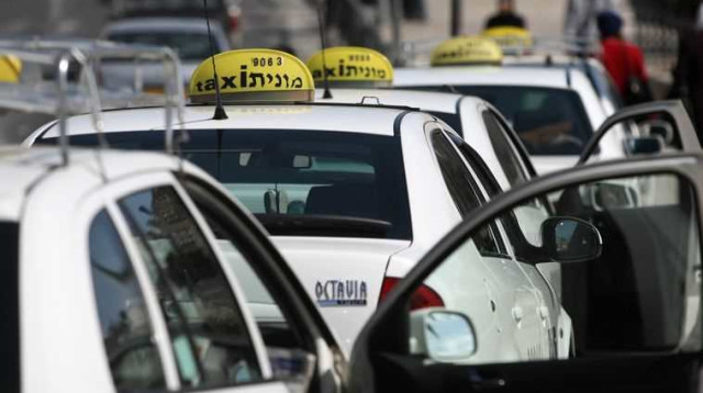 מוניות (צילום: פלאש 90)