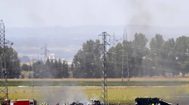 התרסקות מטוס צבאי בספרד (צילום: רויטרס)