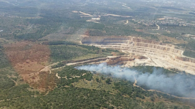 השריפה בוואדי ערה (צילום: כיבוי אווירי)