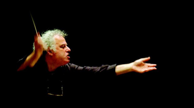 המנצח דניאל אורן (צילום: maxim raider)