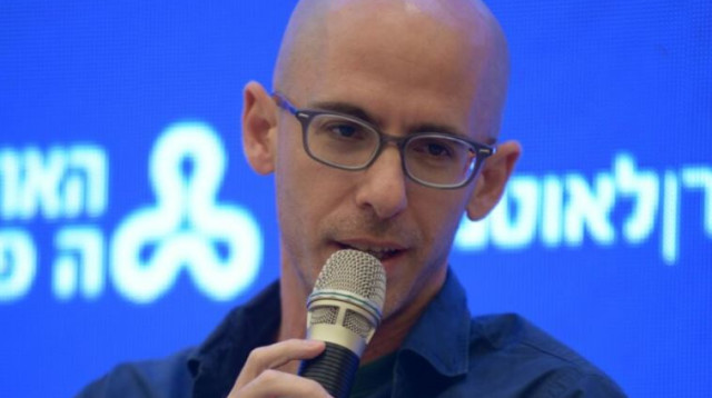 מולי שגב, עורך "ארץ נהדרת" (צילום: דוד וינוקור)