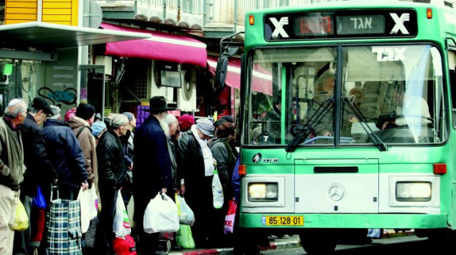 אוטובוס של אגד תעבורה (צילום: מרים אלסטר, פלאש 90)