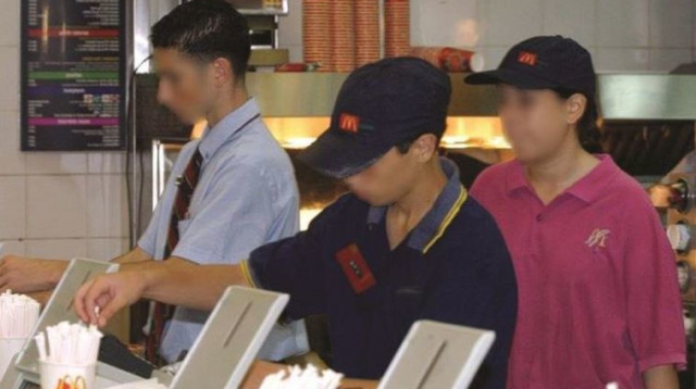 עבודת בני נוער בחופש הגדול (צילום: אלי דסה)