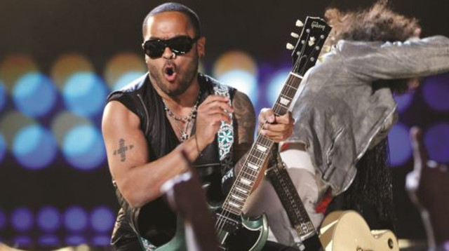 לני קרביץ בהופעה (צילום: רויטרס)