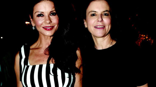 עפרה שטראוס וקתרין זיטה ג'ונס (צילום: ישראל הדרי)