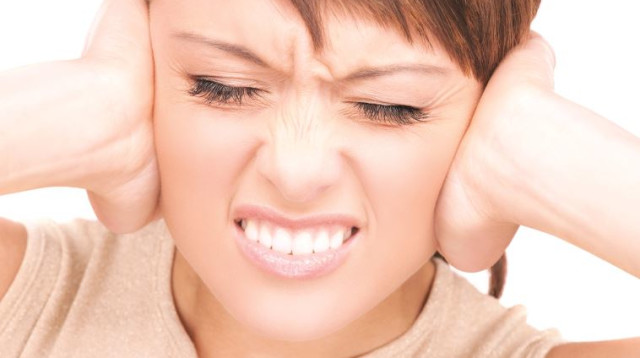 כאבים באוזניים, אילוסטרציה (צילום: אינגאימג)