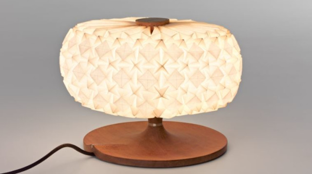 מנורת אוריגמי של אילן גריבי (צילום: יח"צ)