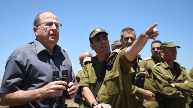 שר הביטחון יעלון בביקור בצפון (צילום: עדן מולדבסקי, משרד הביטחון)