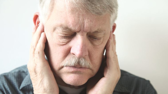 כאב אוזניים (צילום: אינגאימג)
