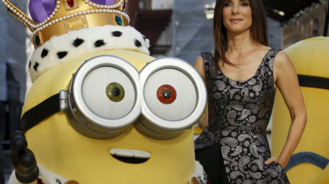סנדרה בולוק בפרימיירה לסרט "המיניונים" (צילום: רויטרס)