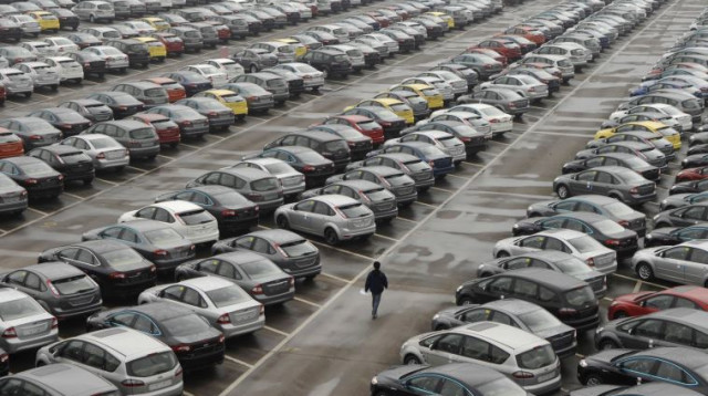 מכוניות מכונית מאזדה מיצובישי פורד (צילום: רויטרס)