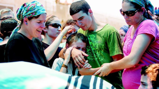 הלוויתו של מלאכי רוזנפלד (צילום: יונתן זינדל, פלאש 90)