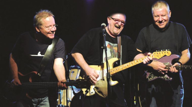 נפגשנו- אלון אולארצ'יק ואפרים שמיר (צילום: ניקול דה קסטרו, יח"צ)