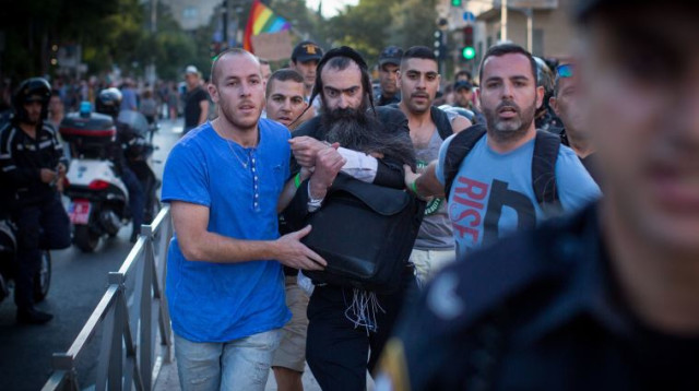 פיגוע במצעד הגאווה בירושלים (צילום: פלאש 90)