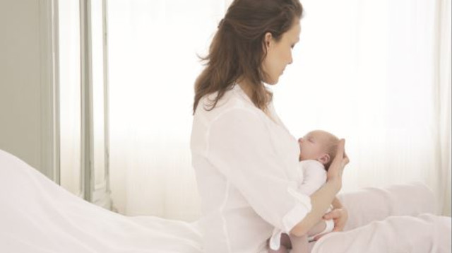 הנקה (צילום: אינגאימג)