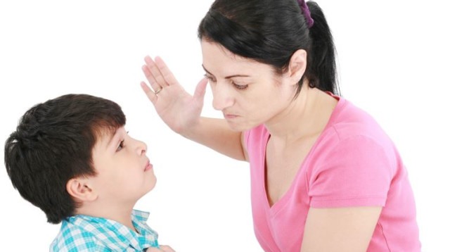 גננת מכה ילד (צילום: אילוסטרציה: אינג אימג')