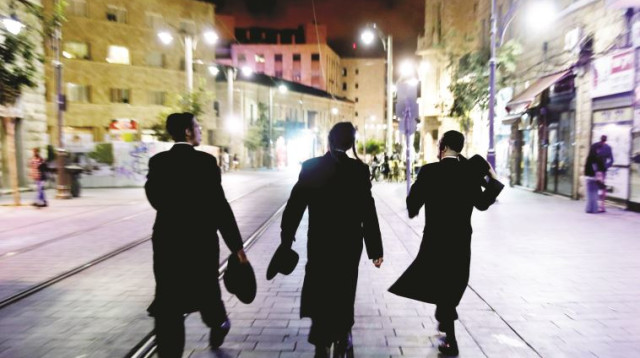 חרדים בירושלים (צילום: נתי שוחט, פלאש 90)